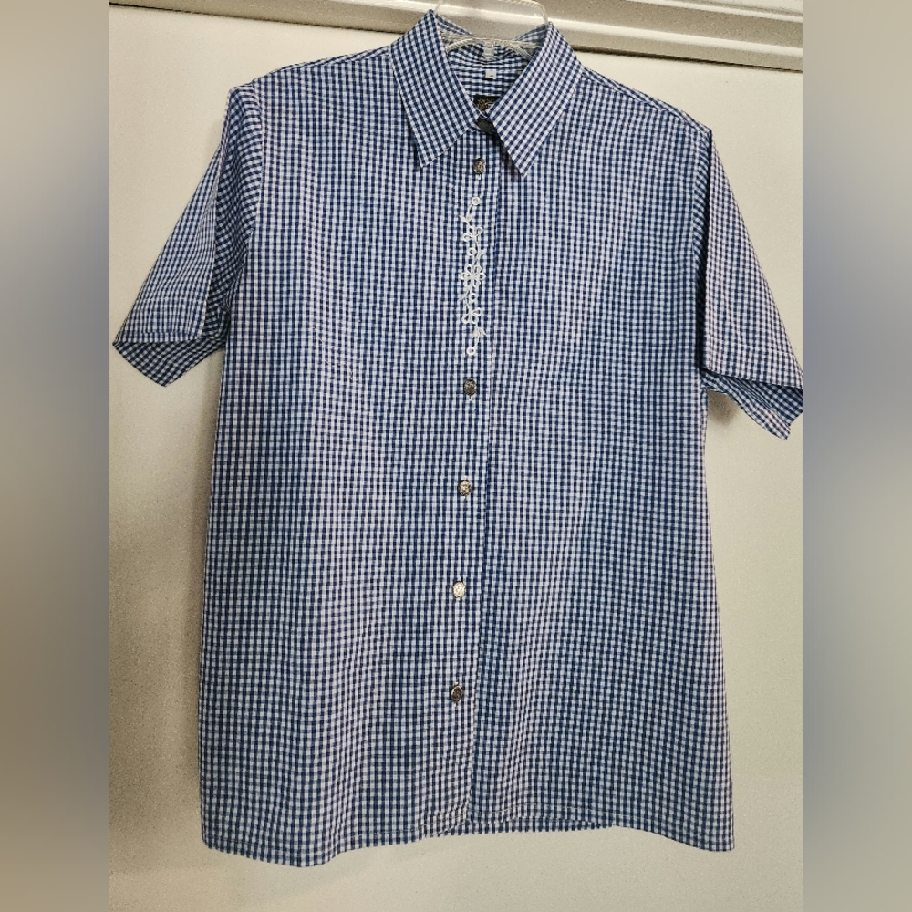 Austrian German Trachten Button Dwn Ladies Blouse EU Size 44, US Size 14 EUC $29
